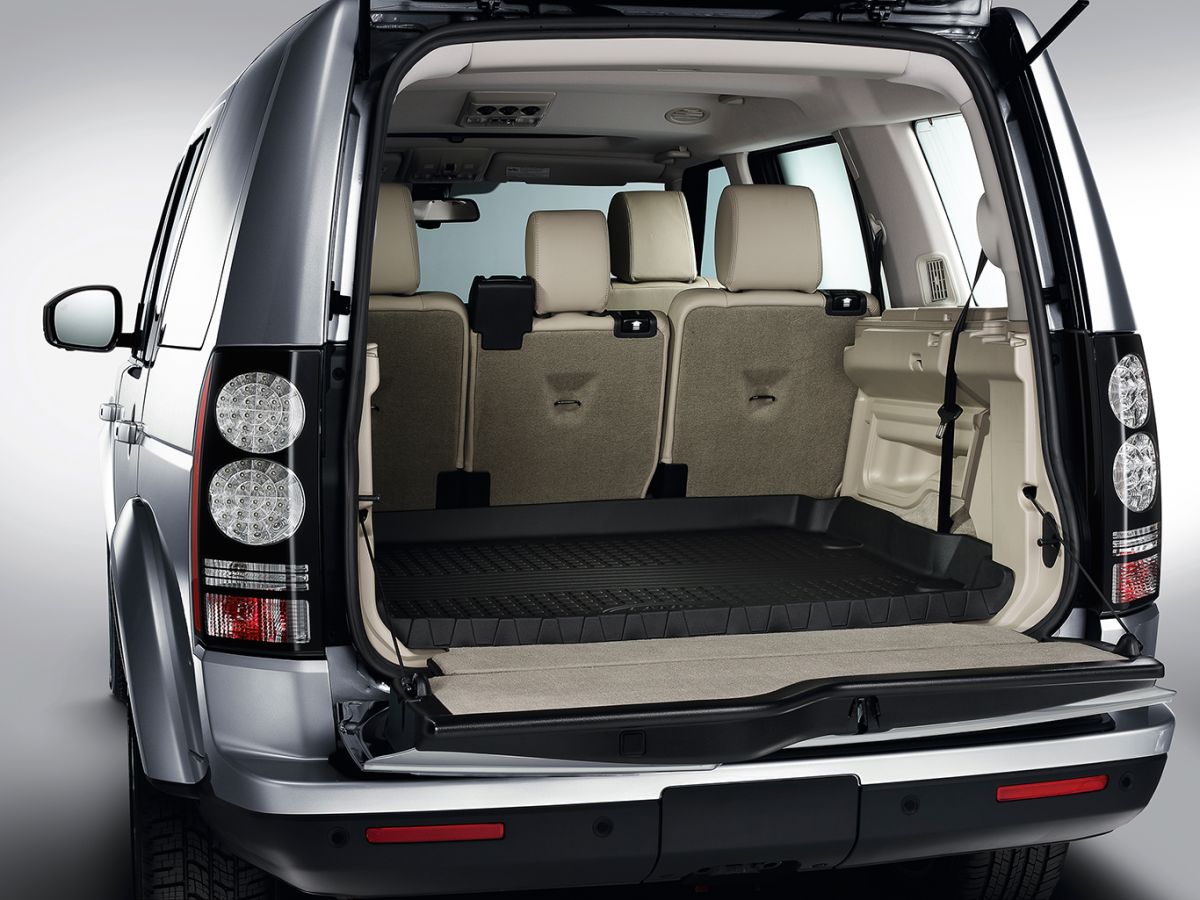 Loadspace Liner Tray – Luggage Partition Compatible Loadspace Liner Tray – Luggage Partition Compatible