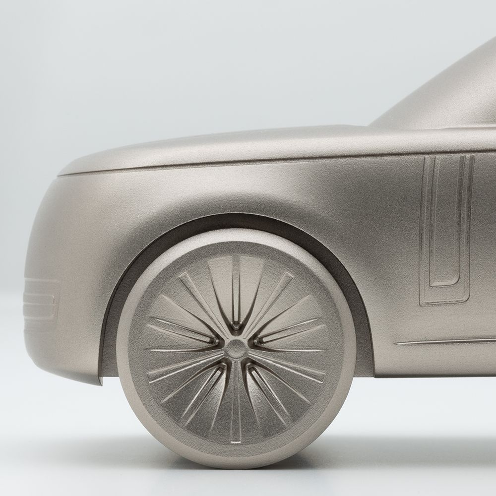 Batumi Gold Range Rover Sculpt - Image 2 of 12