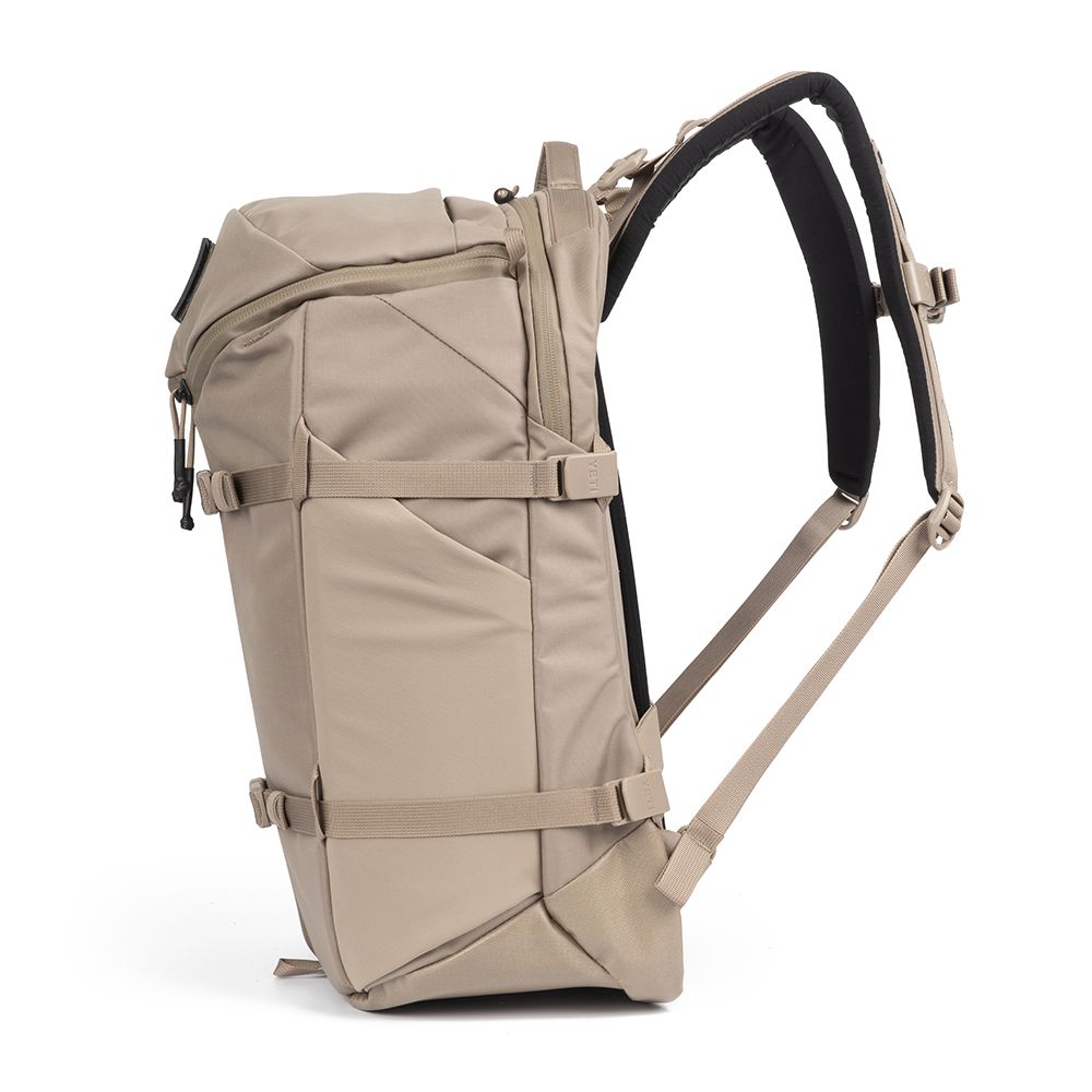 Land Rover Defender Rucksack Land Rover | The Defender Collection | Defender Rally | Defender Rally ...